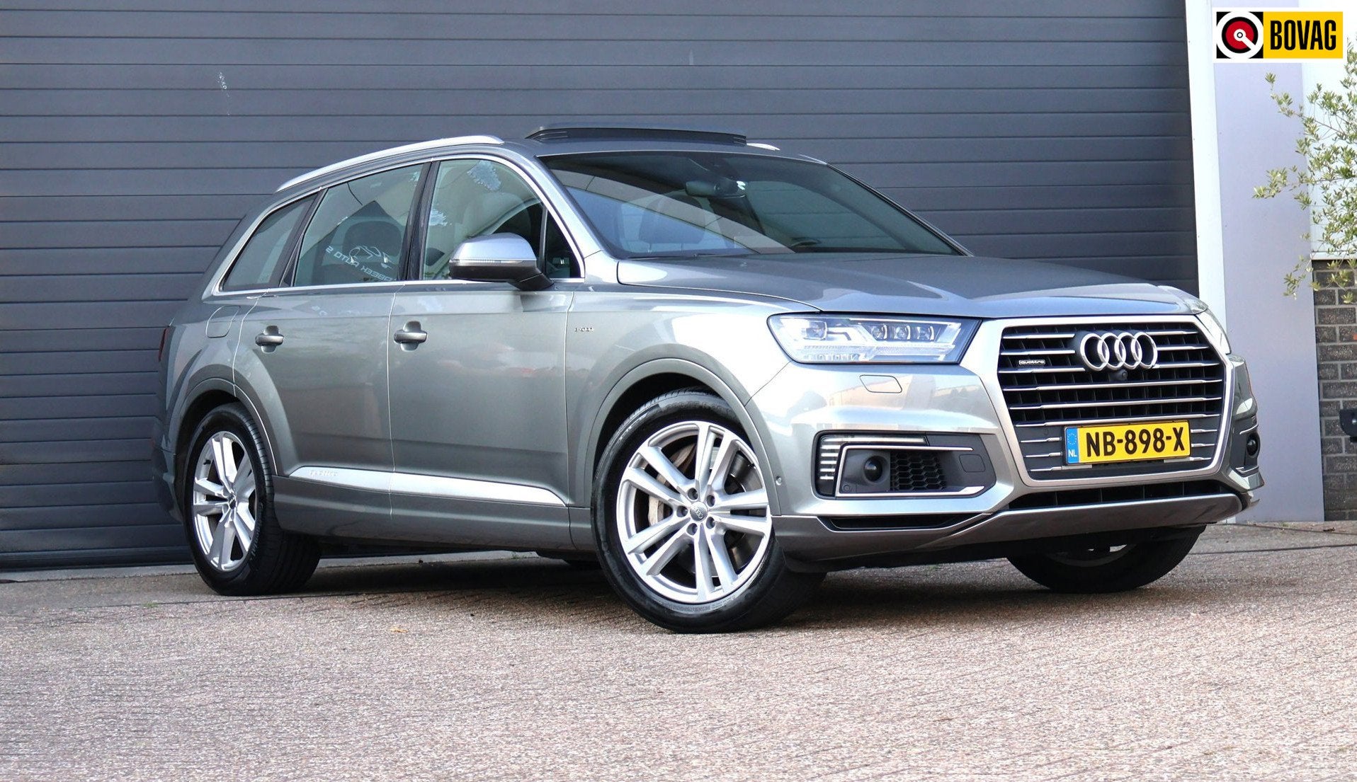 Audi Q7 3.0 TDI e-tron quattro Sport Pano/Lucht/ACC/360 Came, Auto's, Automaat, Dealer onderhouden, Gebruikt, Euro 6