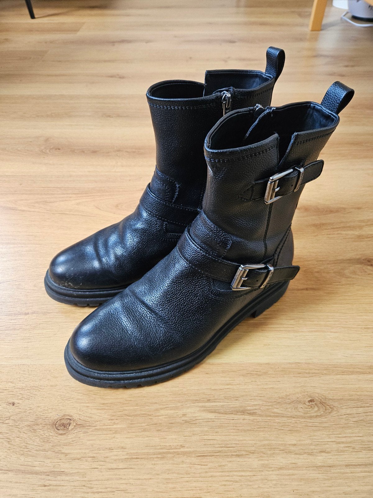 Tamaris laarzen, maat 42, zo goed als nieuw, Kleding | Dames, Schoenen, Tamaris, Ophalen of Verzenden