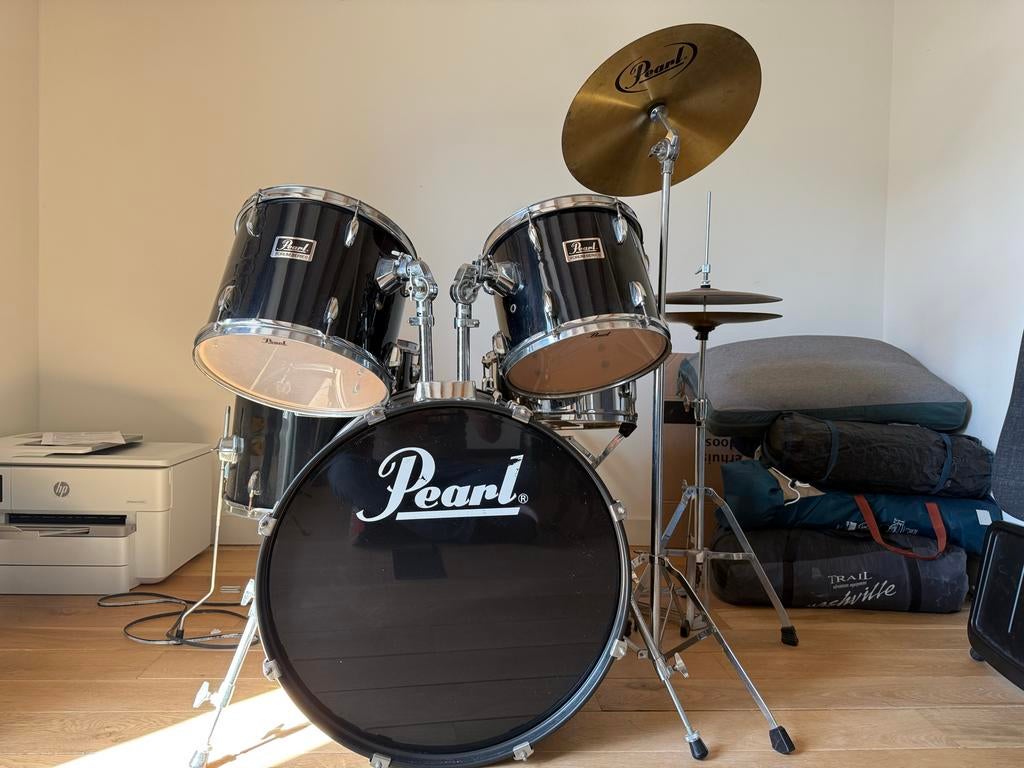 Pearl drumstel met bekkens en kruk, Muziek en Instrumenten, Ophalen, Gebruikt, Pearl