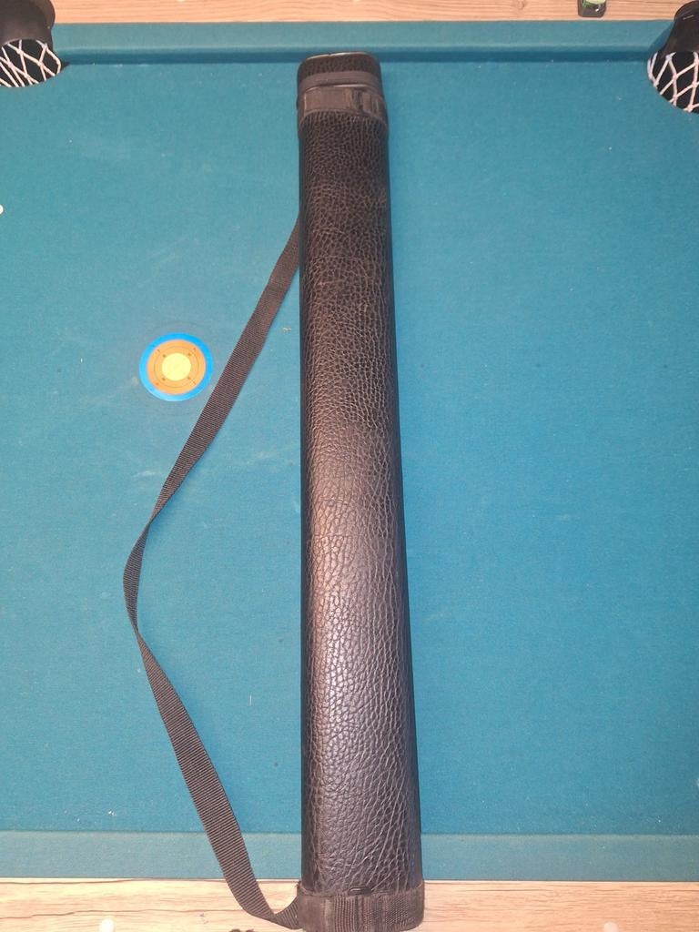 Stevige biljartkeu koffer voor 3 keuen, Ophalen of Verzenden, Gebruikt, Keu of Ballen