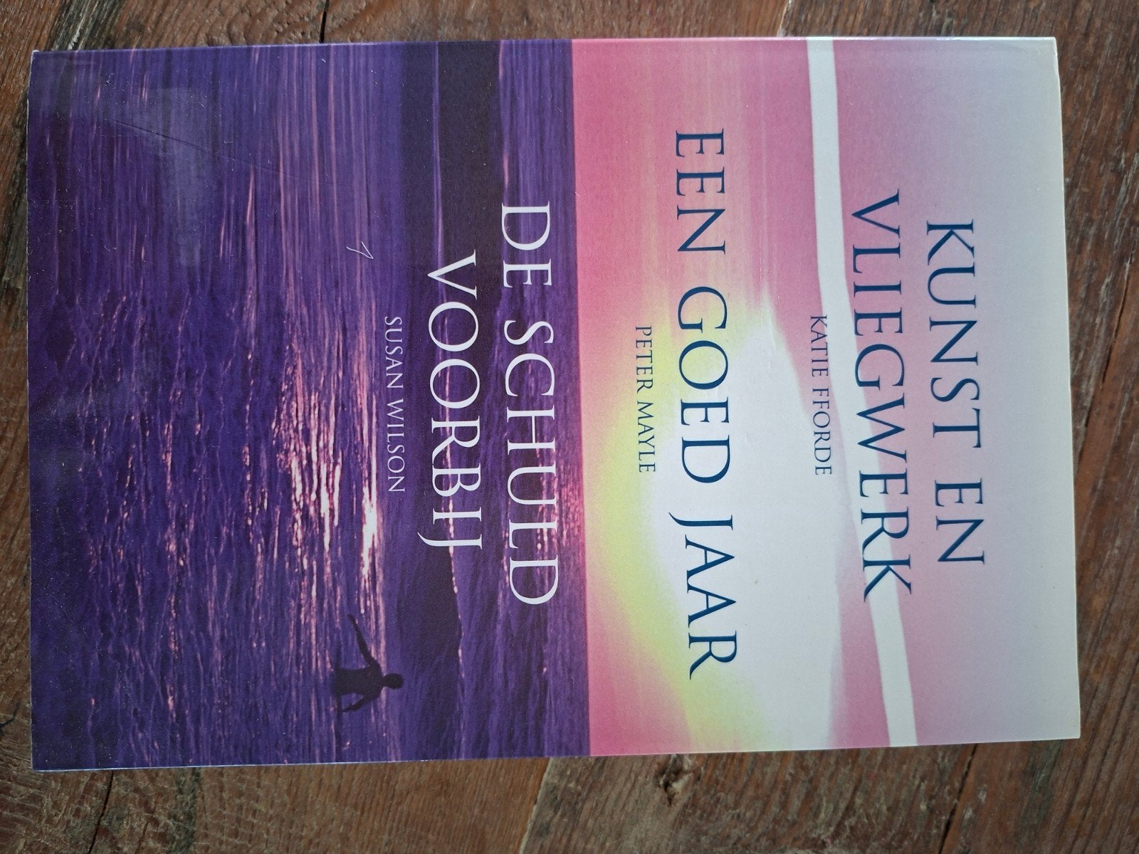 3-in-1 Boek: Kunst en Vliegwerk, Boeken, Ophalen of Verzenden, Gelezen, Katie Fforde, Peter Mayle, Susan Wilson