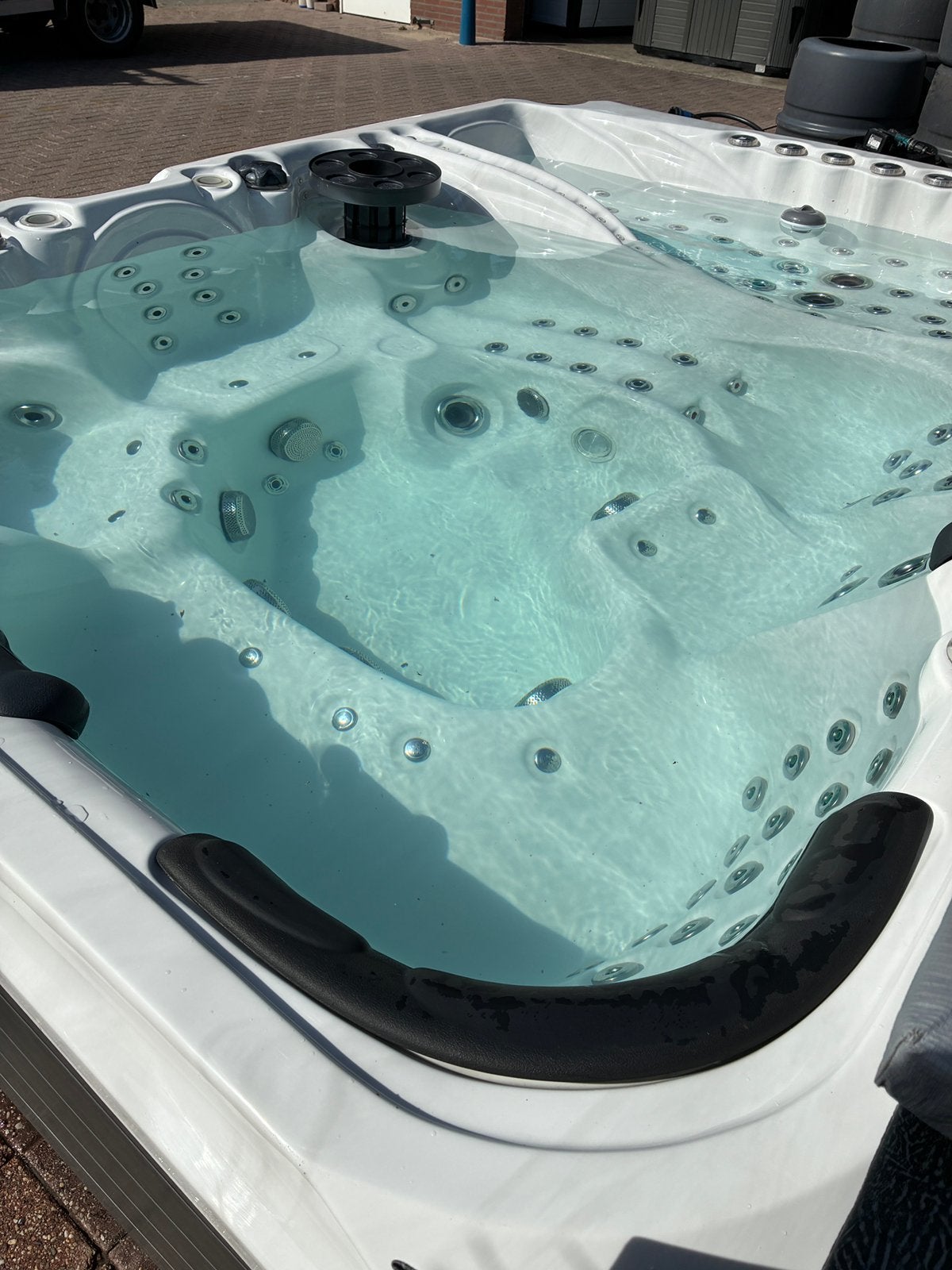 Luxe 7 pers. Passion Spa Ecstatic incl. een warmtepomp!!!, Ophalen, Zo goed als nieuw, Filter