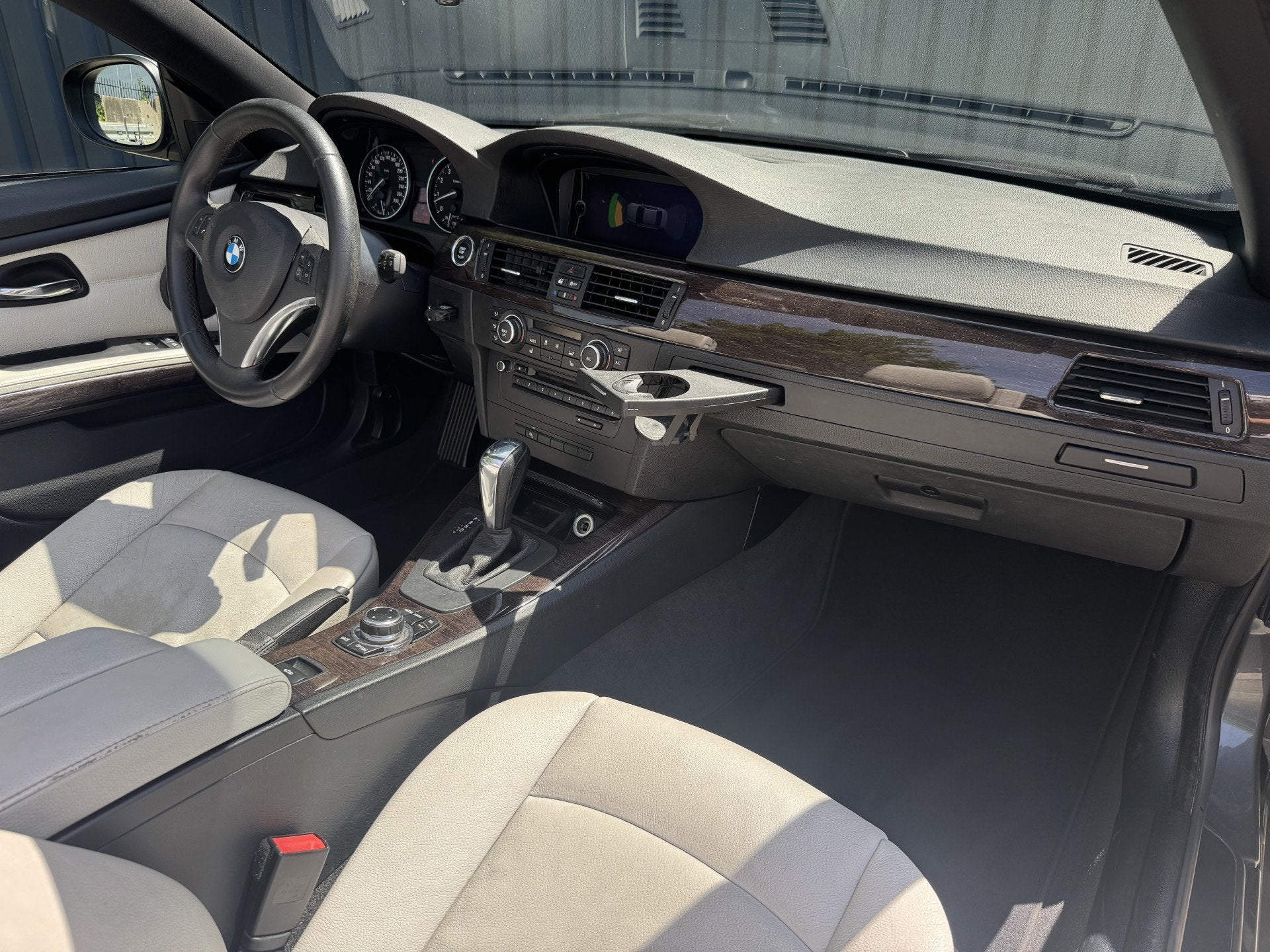 BMW 3 Serie Cabrio 325i M Sport 6 cilinder UNIEK, Origineel, Auto's, BMW, Achterwielaandrijving, Gebruikt, Beige, Cabriolet