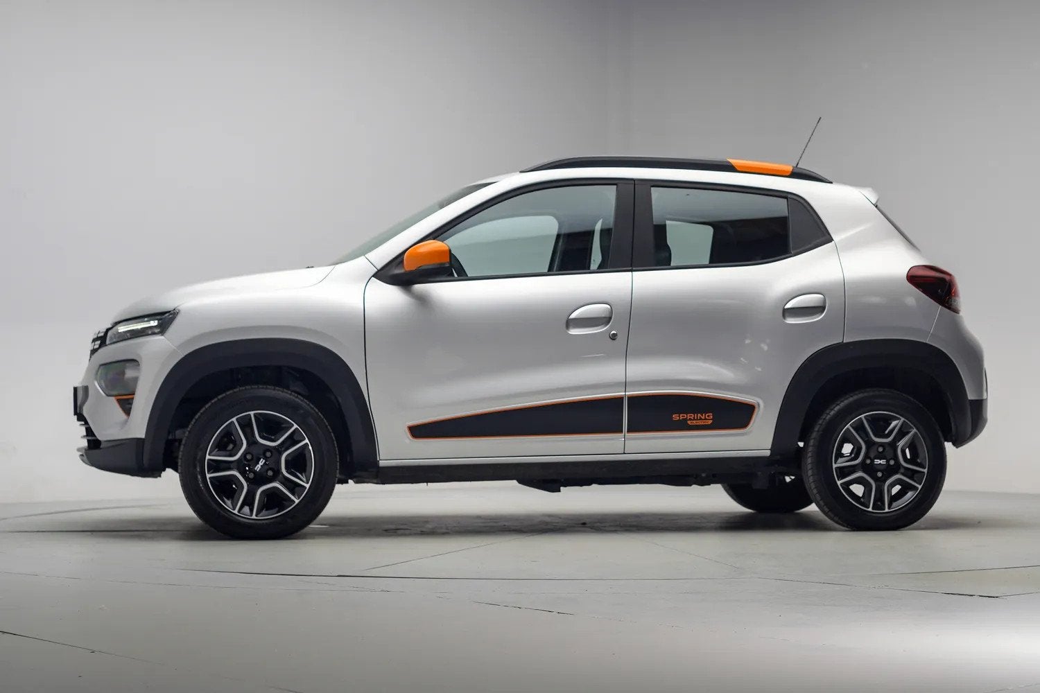 Dacia Spring Comfort+ Orange spring 27 kWh [ Nav Cruise Airc, Auto's, Dacia, Automaat, Start-stop-systeem, 0 cilinders, Gebruikt