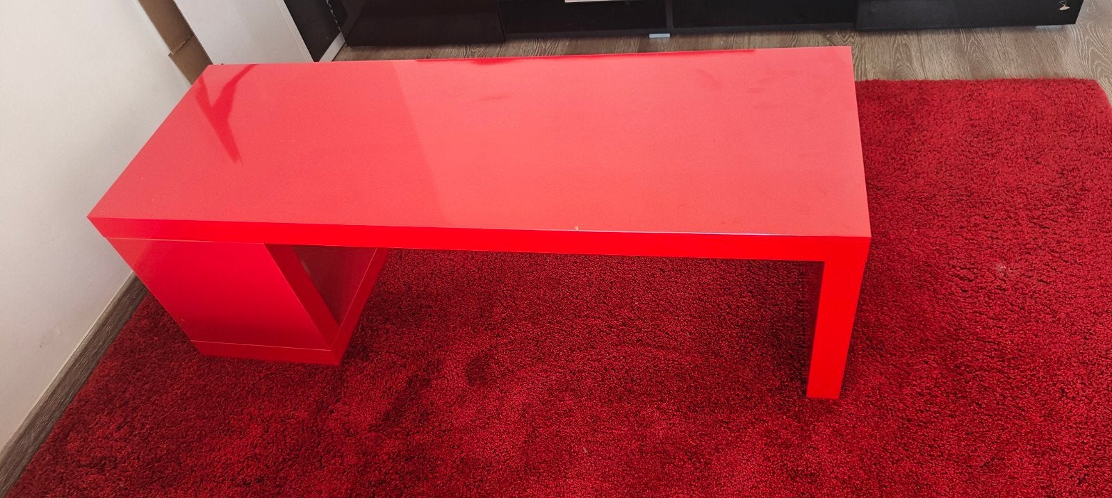 Ikea Red living room table, Ophalen, 100 tot 150 cm, 50 tot 100 cm, Zo goed als nieuw