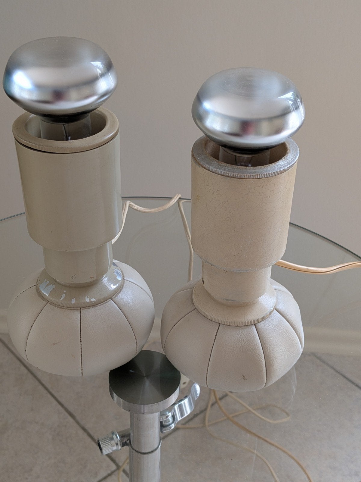 twee design tafellampen model 600/C Gino Sarfaffi 1966, Ophalen of Verzenden