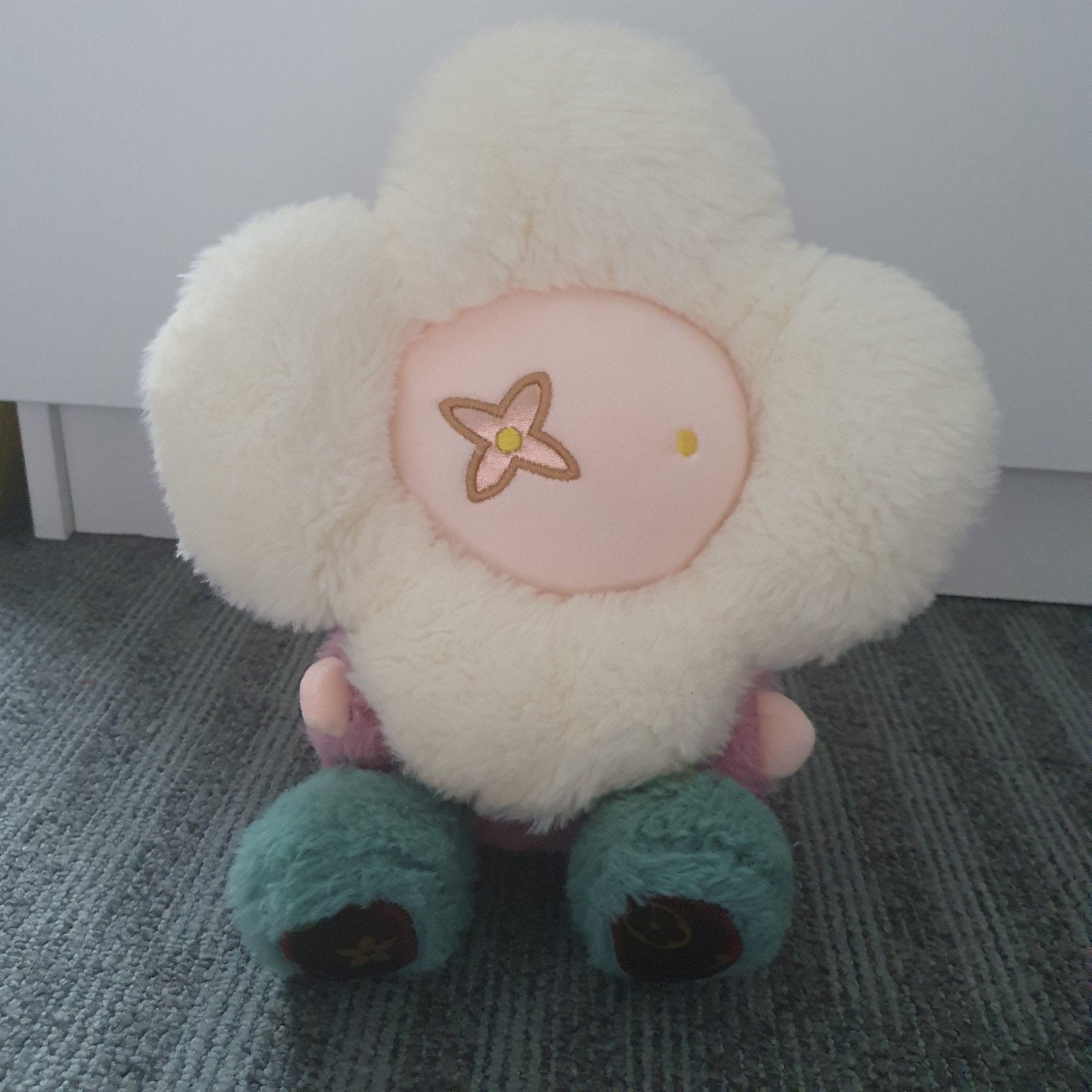 Schattige bloem knuffel met Louis Vuitton-achtige details, Ophalen, Overige merken, Overige karakters, Overige typen