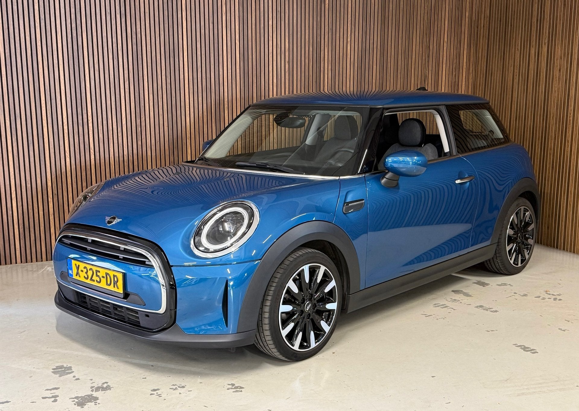 Mini 3-Deurs 1.5 One Essential - Carplay - Dealer, Auto's, Mini, Voorwielaandrijving, Gebruikt, Met garantie (alle), 49 €/maand