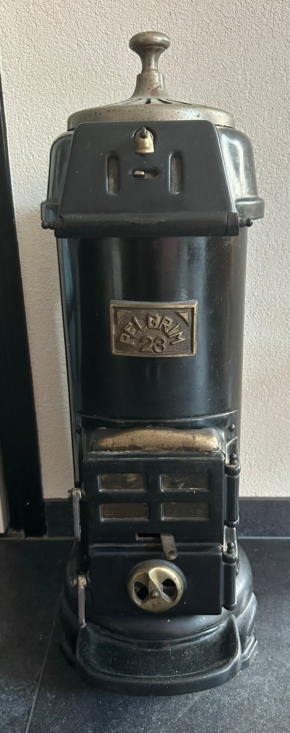 Antieke Pelgrim 26 Gietijzeren Potkachel / Kolenkachel, Antiek en Kunst, Ophalen