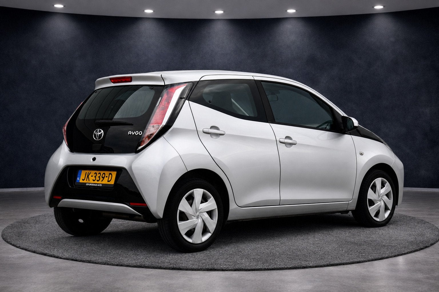 Toyota Aygo 1.0 VVT-i X-Play CAMERA|CRUISE|NAVI, Voorwielaandrijving, Start-stop-systeem, Gebruikt, Met garantie (alle)