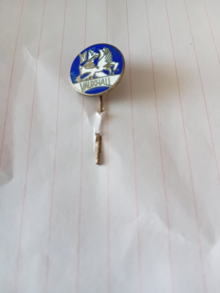 Pin - VAUXHALL, Ophalen of Verzenden, Zo goed als nieuw, Merk, Speldje of Pin