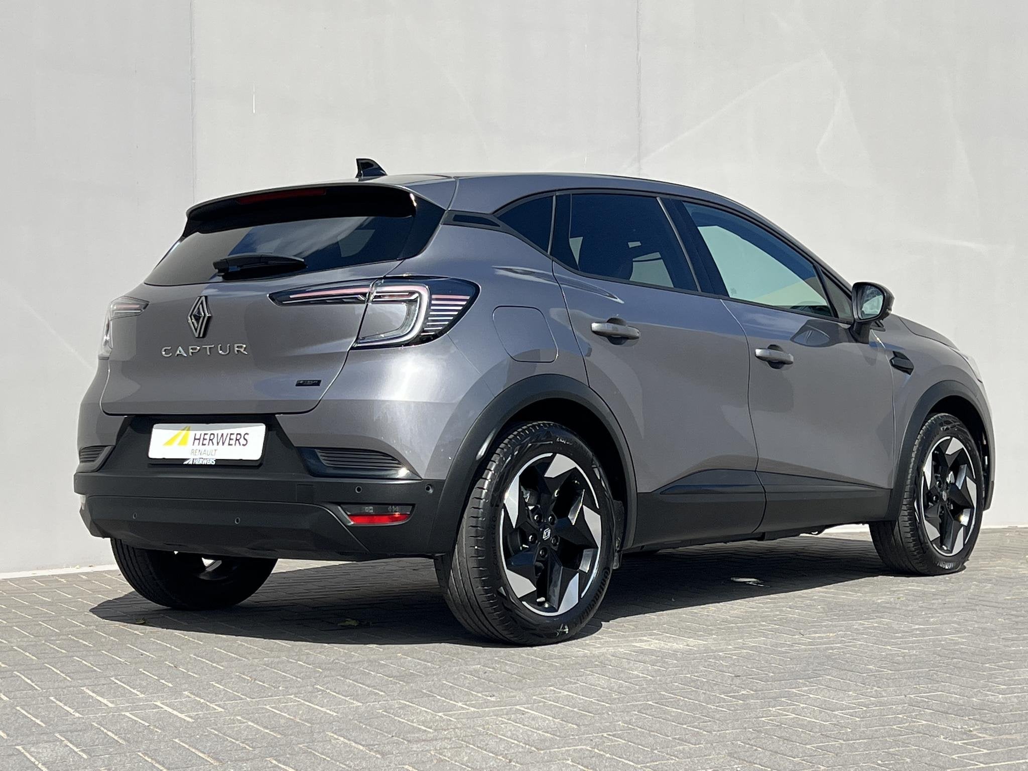 Renault Captur 1.8 E-Tech full hybrid 160 techno / Fabrieksg, Auto's, Renault, 4 cilinders, Leder en Stof, Bedrijf, Hybride Elektrisch/Benzine