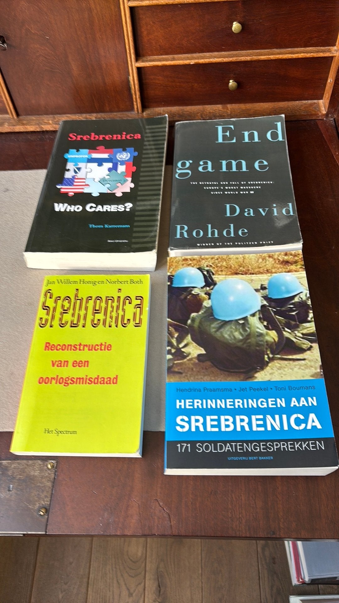 Herinneringen aan Srebrenica - 4 boeken, Boeken, Verzenden, Niet van toepassing, Gelezen