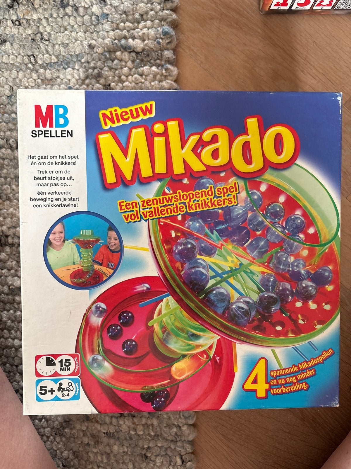 Nieuw Mikado - Zenuwslopend spel vol vallende knikkers!, Drie of vier spelers, Ophalen, Zo goed als nieuw