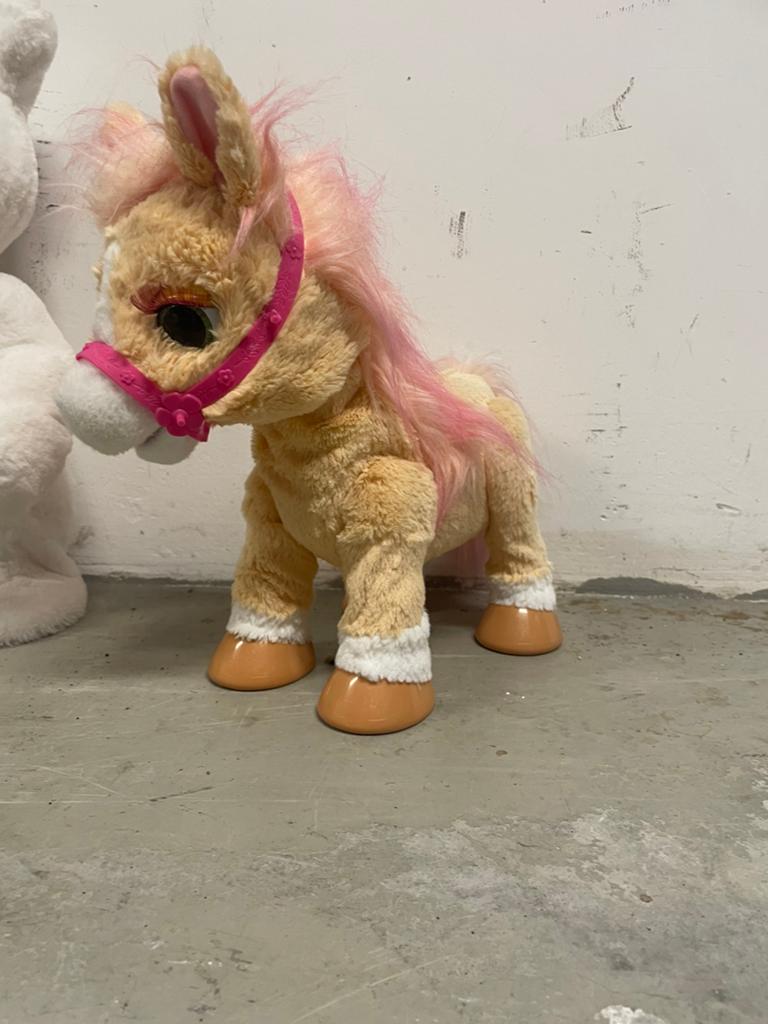 Fur real pony, Kinderen en Baby's, Speelgoed | Knuffels en Pluche, Ophalen, Zo goed als nieuw, Paard