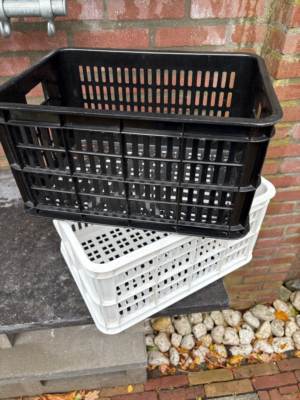 Fietskratten - Zwart en/of Wit (2 stuks), Fietsen en Brommers, Ophalen, Gebruikt