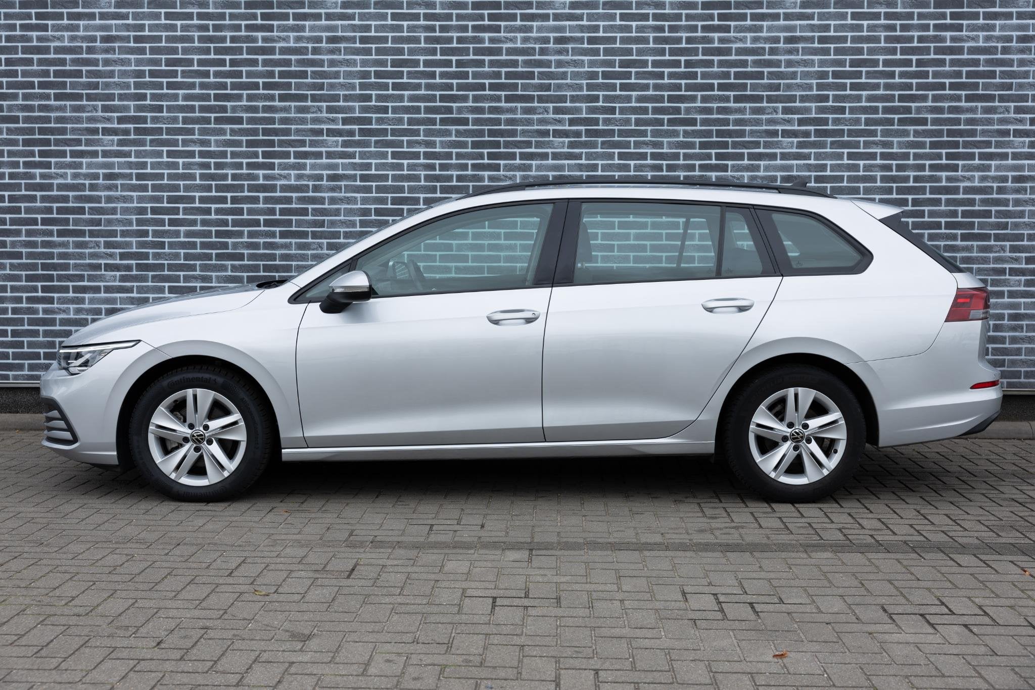 Volkswagen Golf Variant 1.0 TSI Life | Parkeersensoren | Cli, Auto's, Stof, Gebruikt, Automatische klimaatregeling, Origineel Nederlands