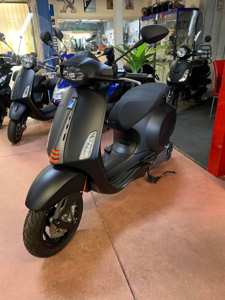 Gebro scooters: Vespa Sprint S Elettrica 45KM, Ophalen of Verzenden, Nieuw
