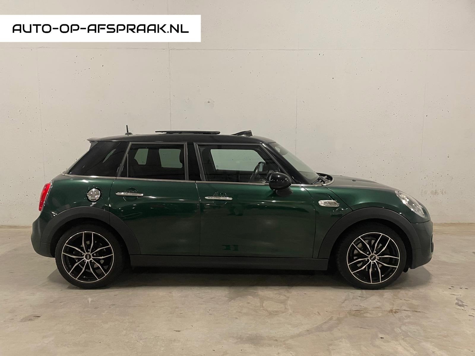 Mini 5-Deurs 2.0 Cooper S Serious Pano Navi 192pk, Auto's, Voorwielaandrijving, Gebruikt, Euro 6, Handgeschakeld