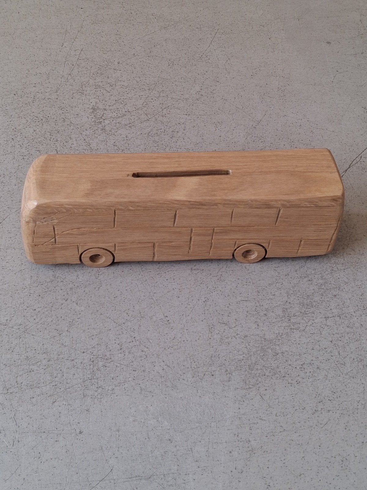 houten spaarpot (bus), Kinderen en Baby's, Speelgoed | Houten speelgoed, Ophalen of Verzenden, Gebruikt, Overige typen