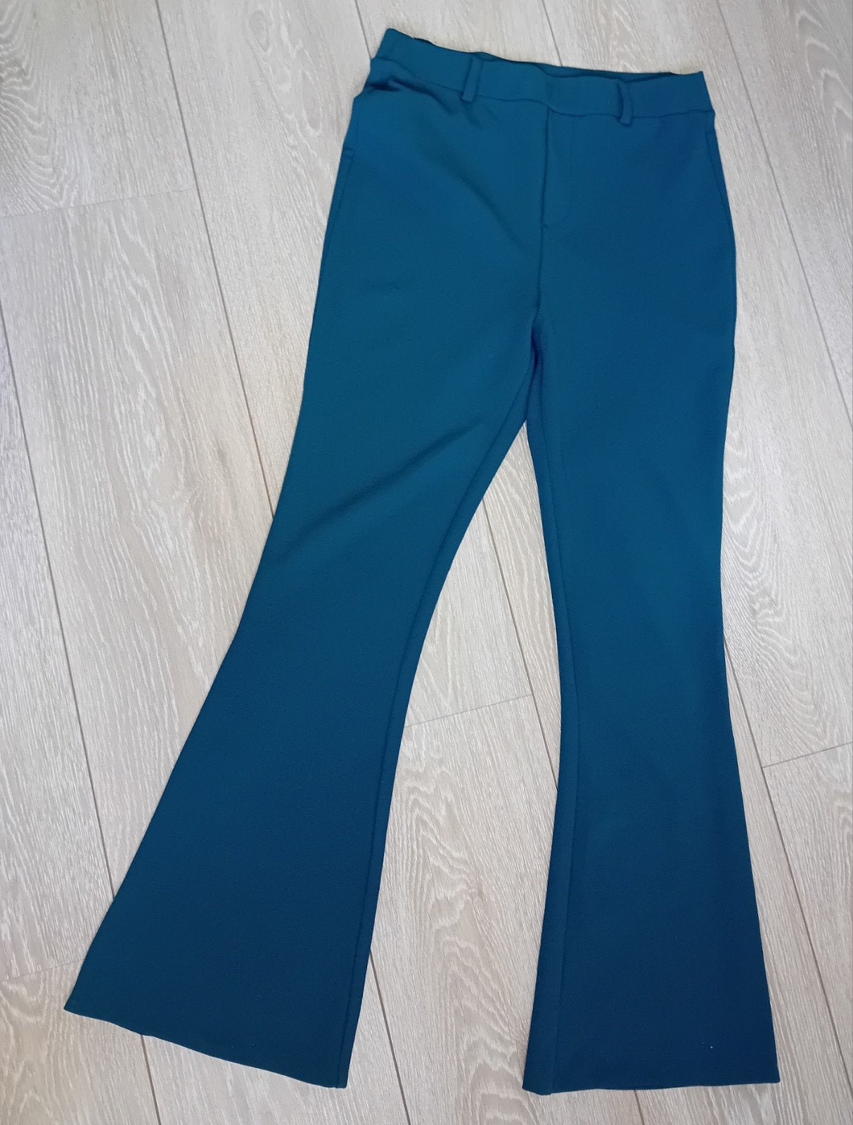 groenige flared broek, maat M, Kleding | Dames, Maat 38/40 (M), Ophalen of Verzenden, Lang, Gedragen