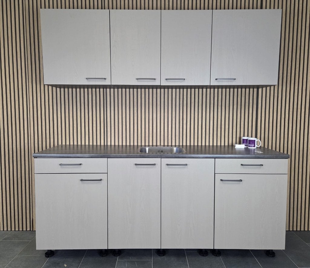 NIEUWE Q-Line ARTEGO Keuken ca. 210 cm breed / INNOVARE