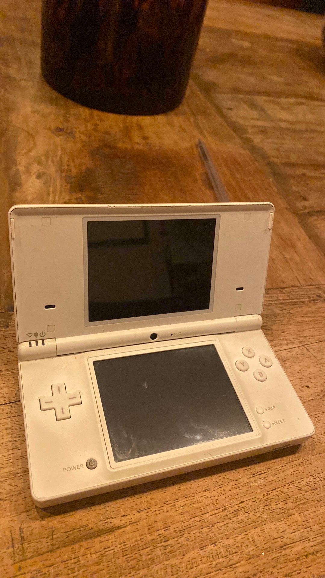 Nintendo DSi Wit, Spelcomputers en Games, Spelcomputers | Nintendo DS, Ophalen of Verzenden, Zo goed als nieuw, Wit, Dsi