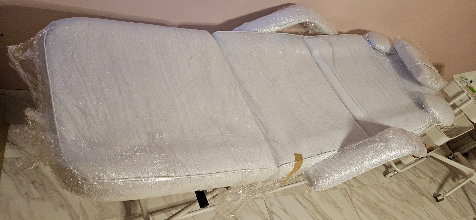 Behandelingsbed / Massagetafel - Nieuwstaat, Ophalen, Nieuw