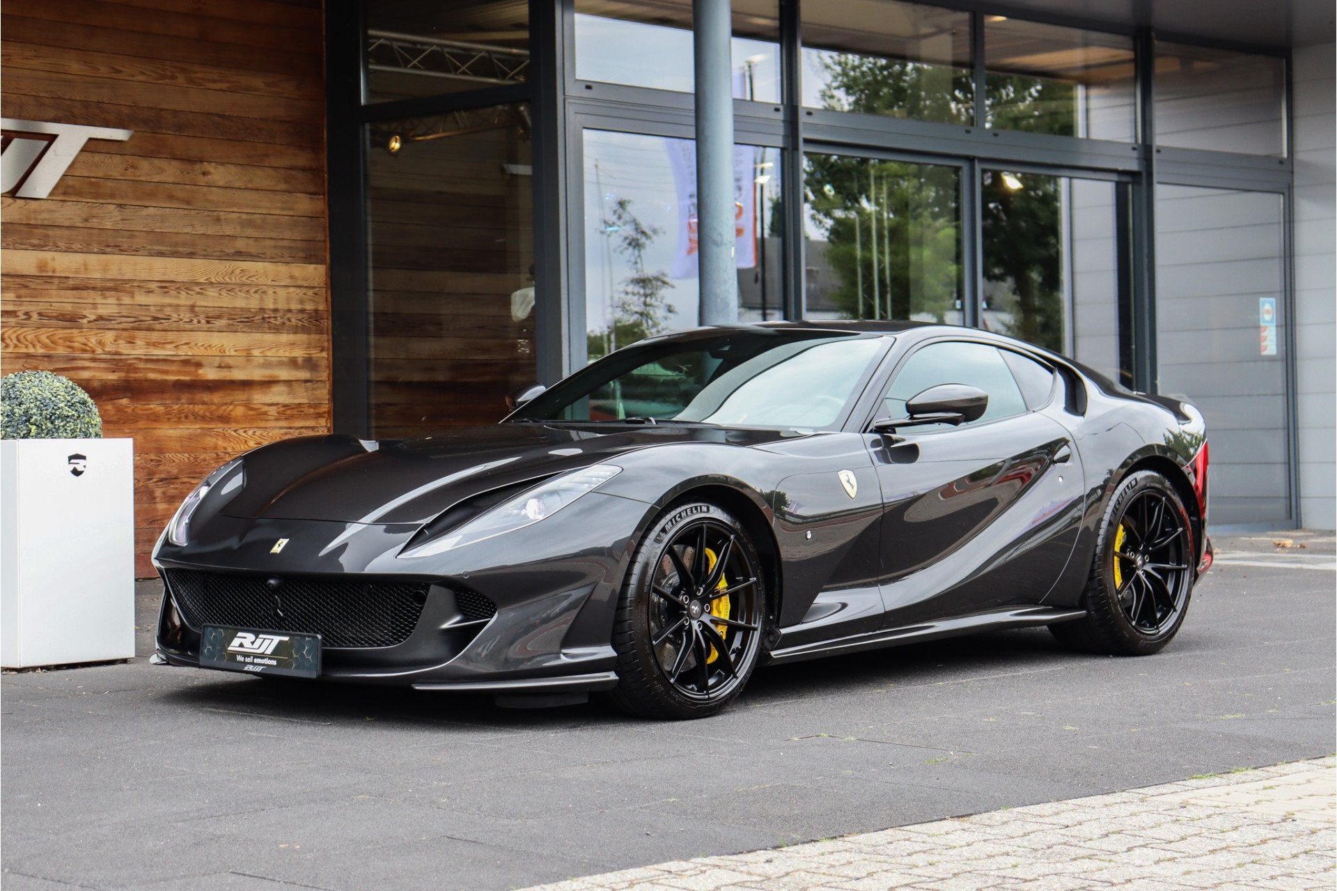 Ferrari 812 6.5 V12 Superfast HELE NL AUTO *Capristo/Carbon, Auto's, Ferrari, Automaat, Dealer onderhouden, Achterwielaandrijving