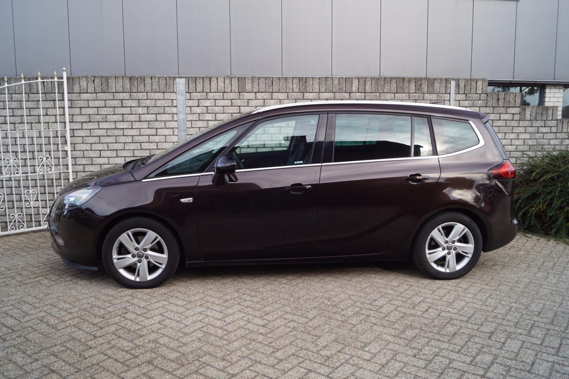 Opel Zafira Tourer 1.4 Turbo Blitz Leder Sportst Stoel/Stuur, Gebruikt, 4 cilinders, Bruin, Lichtsensor