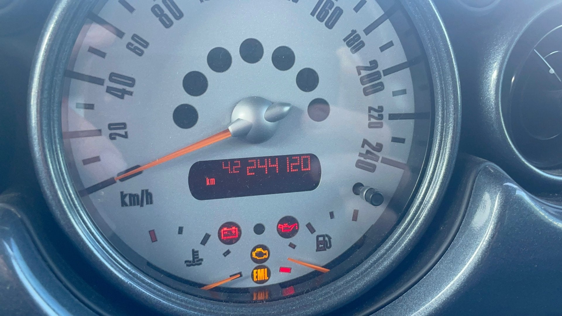 Mini Mini 1.6 Cooper Pepper, Voorwielaandrijving, 15 km/l, Gebruikt, 4 cilinders