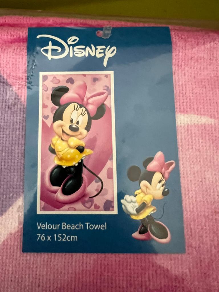 Disney strandlaken velours nieuw!!!, Verzamelen, Disney, Ophalen of Verzenden, Overige figuren, Zo goed als nieuw