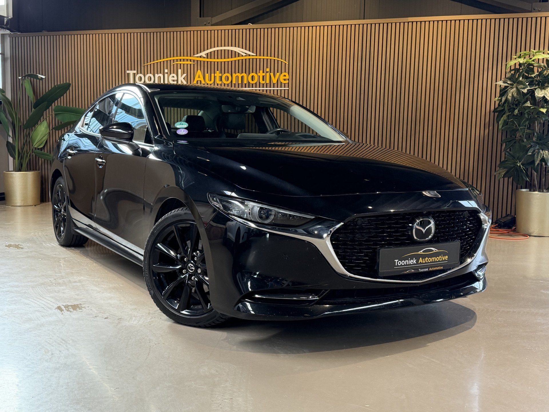 Mazda 3 2.0 e-SkyActiv-X M Hybrid 186 Luxury NAVIGATIE | ACH, Voorwielaandrijving, 1998 cc, Gebruikt, Euro 6