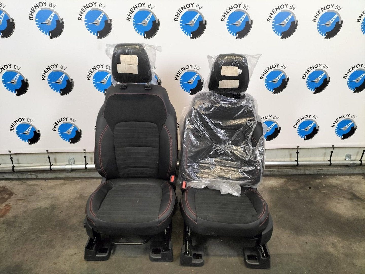 FORD KUGA INTERIEUR COMPLEET 2023, Auto-onderdelen, Interieur en Bekleding, Gebruikt, ARN erkend, Stiba lid, Erkend duurzaam, Ophalen of Verzenden