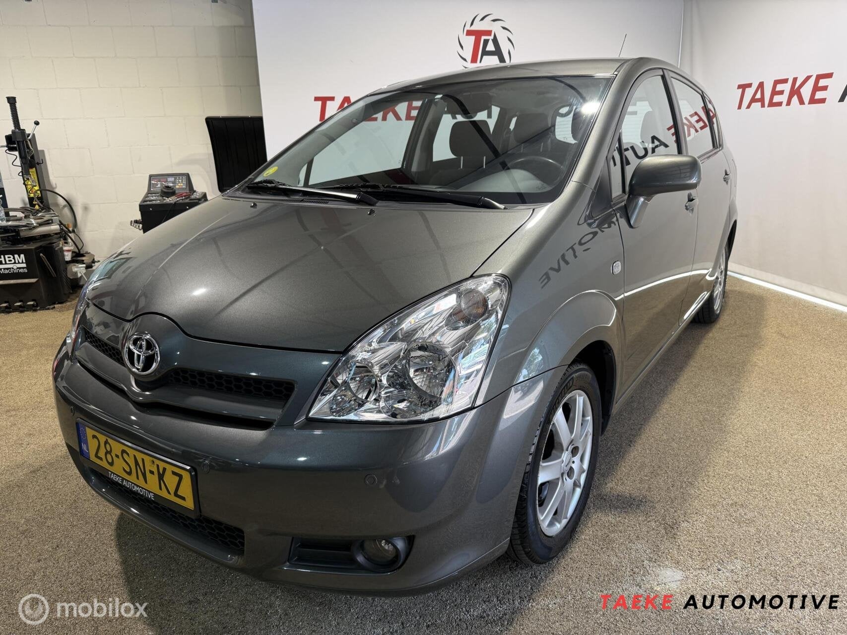 Toyota Corolla Verso 1.8 VVT-i Sol 7p. CRUIS/CLIM/AUT/NAP, Auto's, Toyota, Gebruikt, 4 cilinders, 129 pk, 7 stoelen