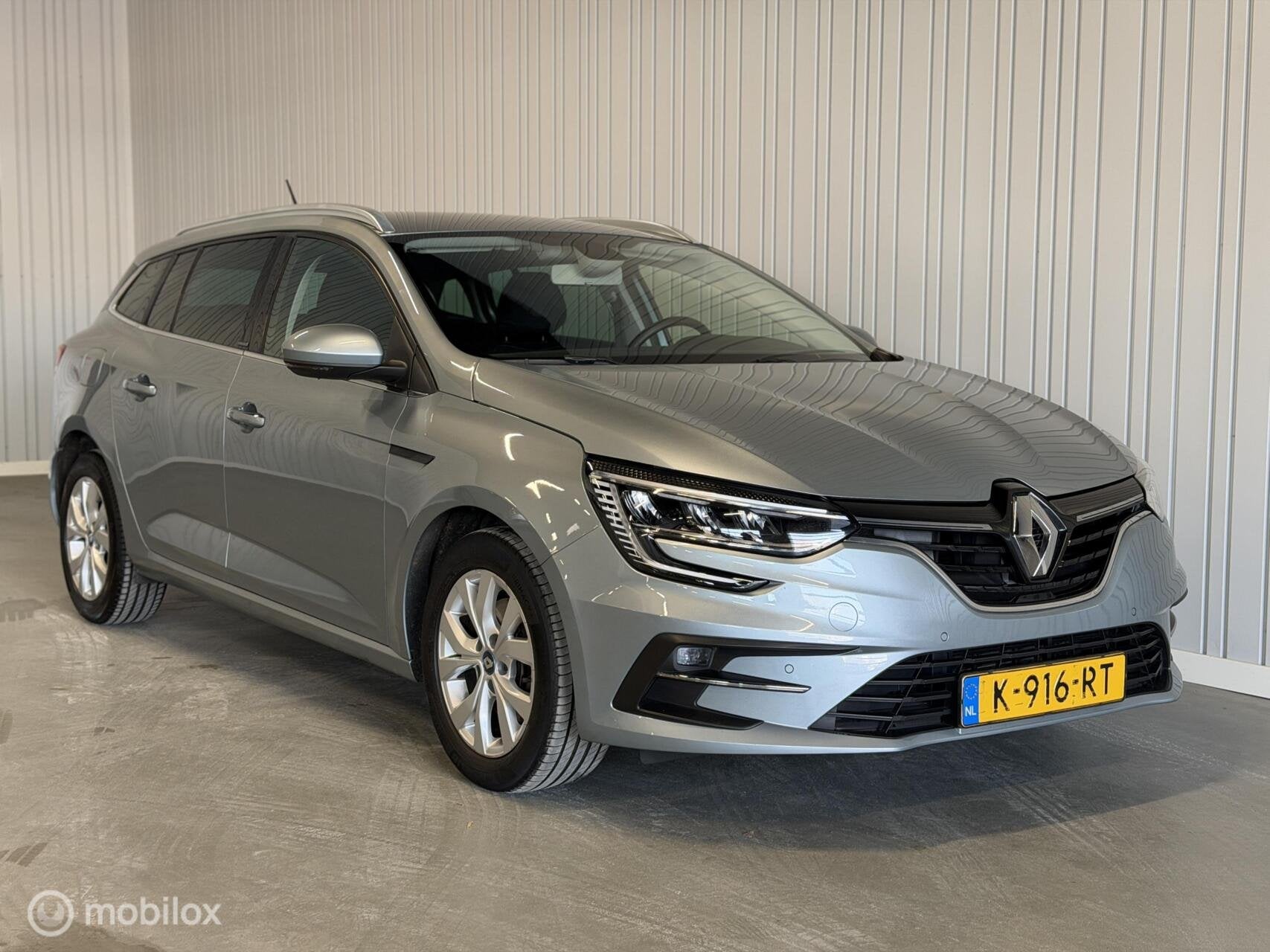 Renault Megane Estate 1.6 E-Tech Plug-In Hybrid 160 Business, Auto's, 77 km/l, Gebruikt, 4 cilinders, 91 pk