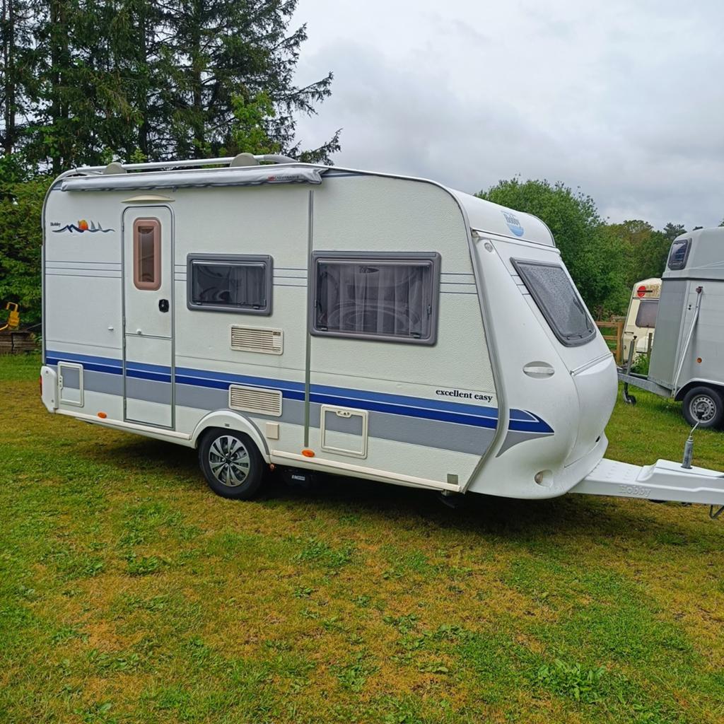 Hobby 440SF 2006+MOVER+LUIFEL+FIETSENDRAGER ETC.  ALS NIEUW!, Schokbreker, Hobby, Dwarsbed, Bedrijf