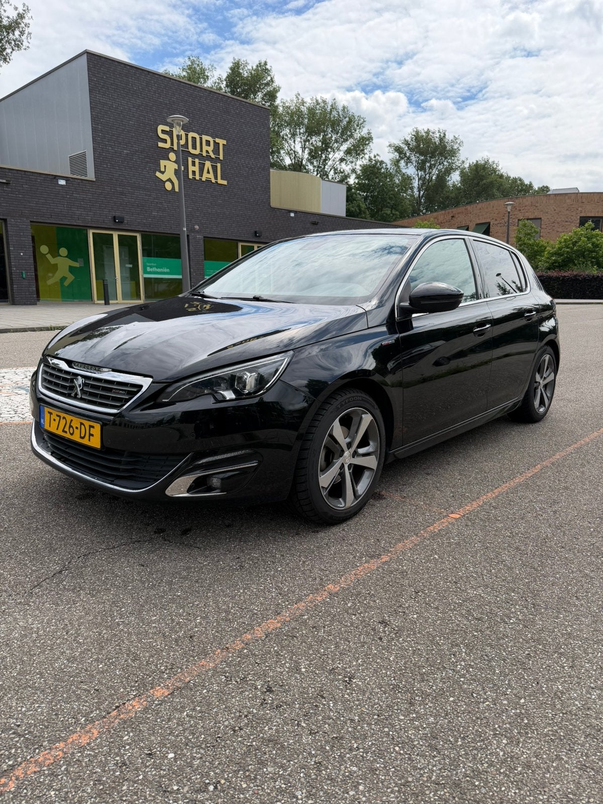 Peugeot 308 1.2E-THP GT Line Zwart, Voorwielaandrijving, Handgeschakeld, Geïmporteerd, 1065 kg