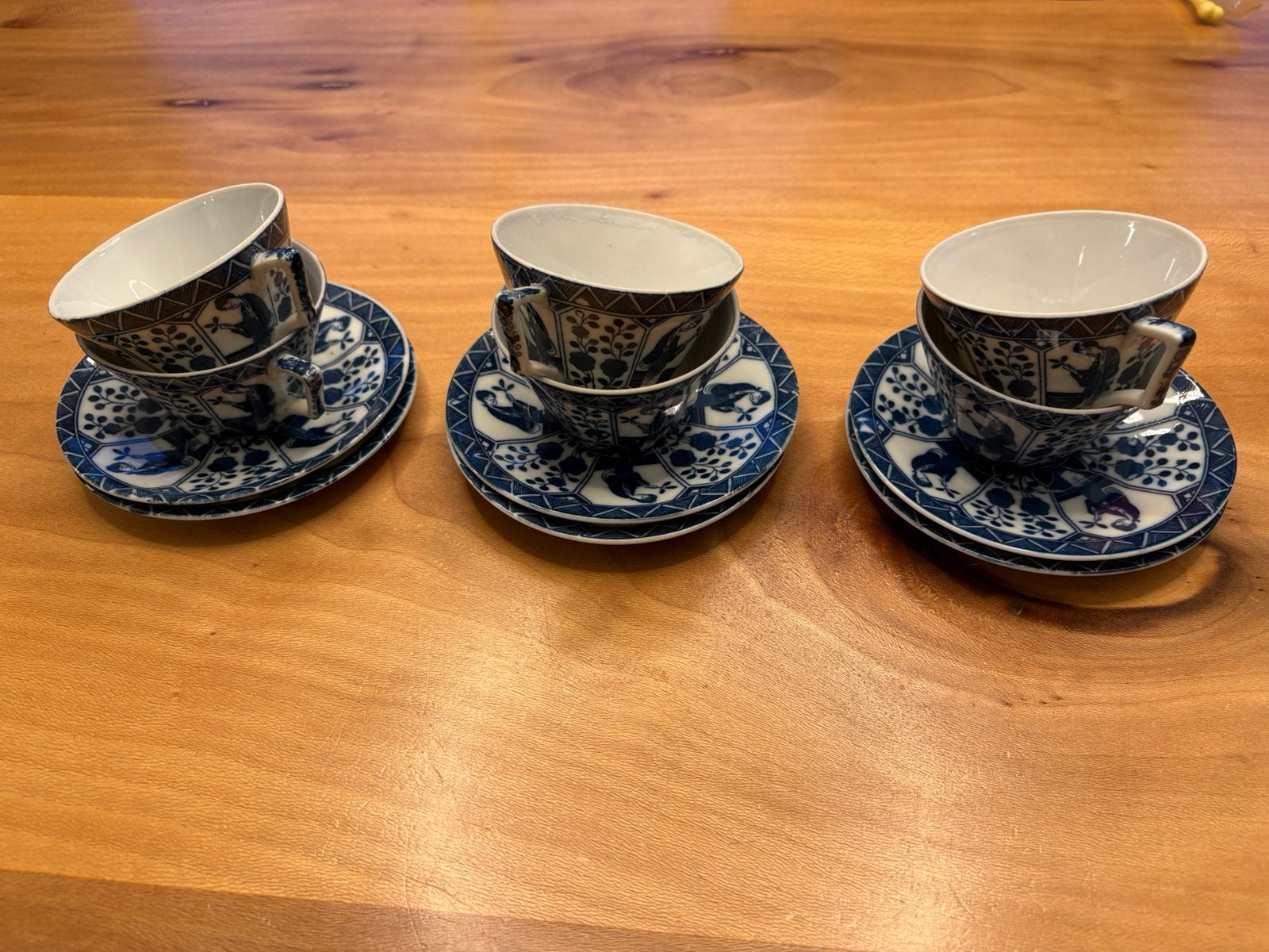 Lange lijs kopjes met schotel, Antiek en Kunst, Ophalen of Verzenden