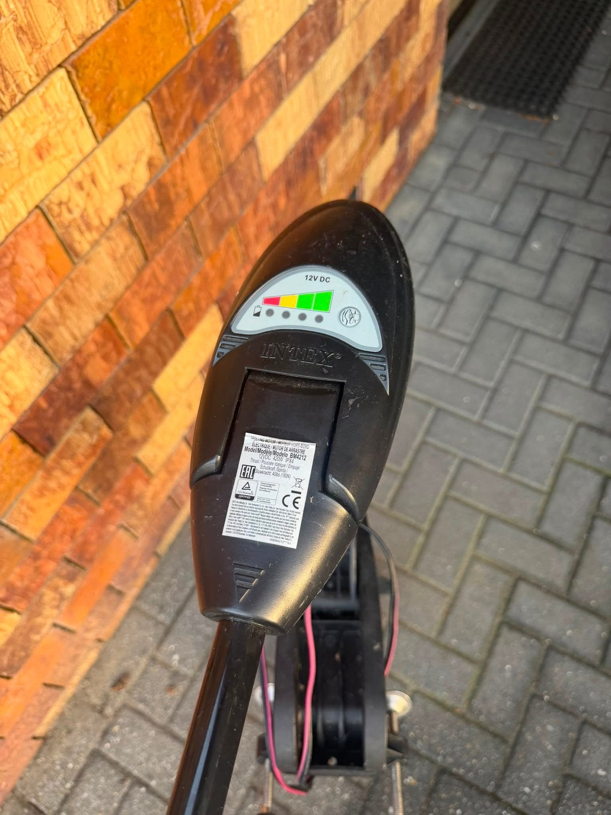 Intex 5, Watersport en Boten, Rubberboten, Gebruikt, Elektrisch, Ophalen of Verzenden, Pomp