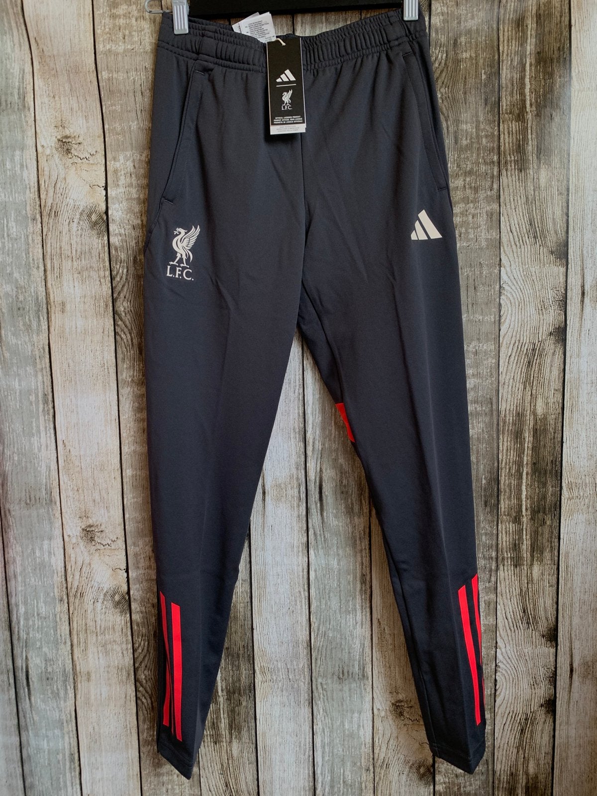 Adidas Liverpool sportbroek Nieuw (Maat 152), Verzenden, Nieuw, Jongen of Meisje, Sport- of Zwemkleding
