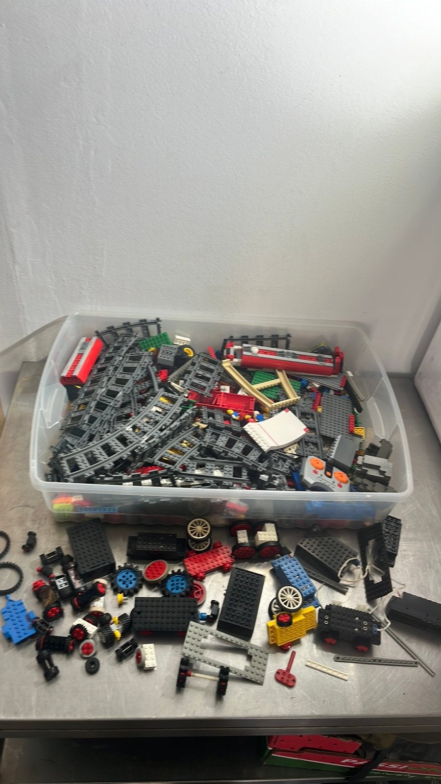 Lego Powered Train +  Velen trein onderdelen van andere sets, Ophalen of Verzenden, Zo goed als nieuw