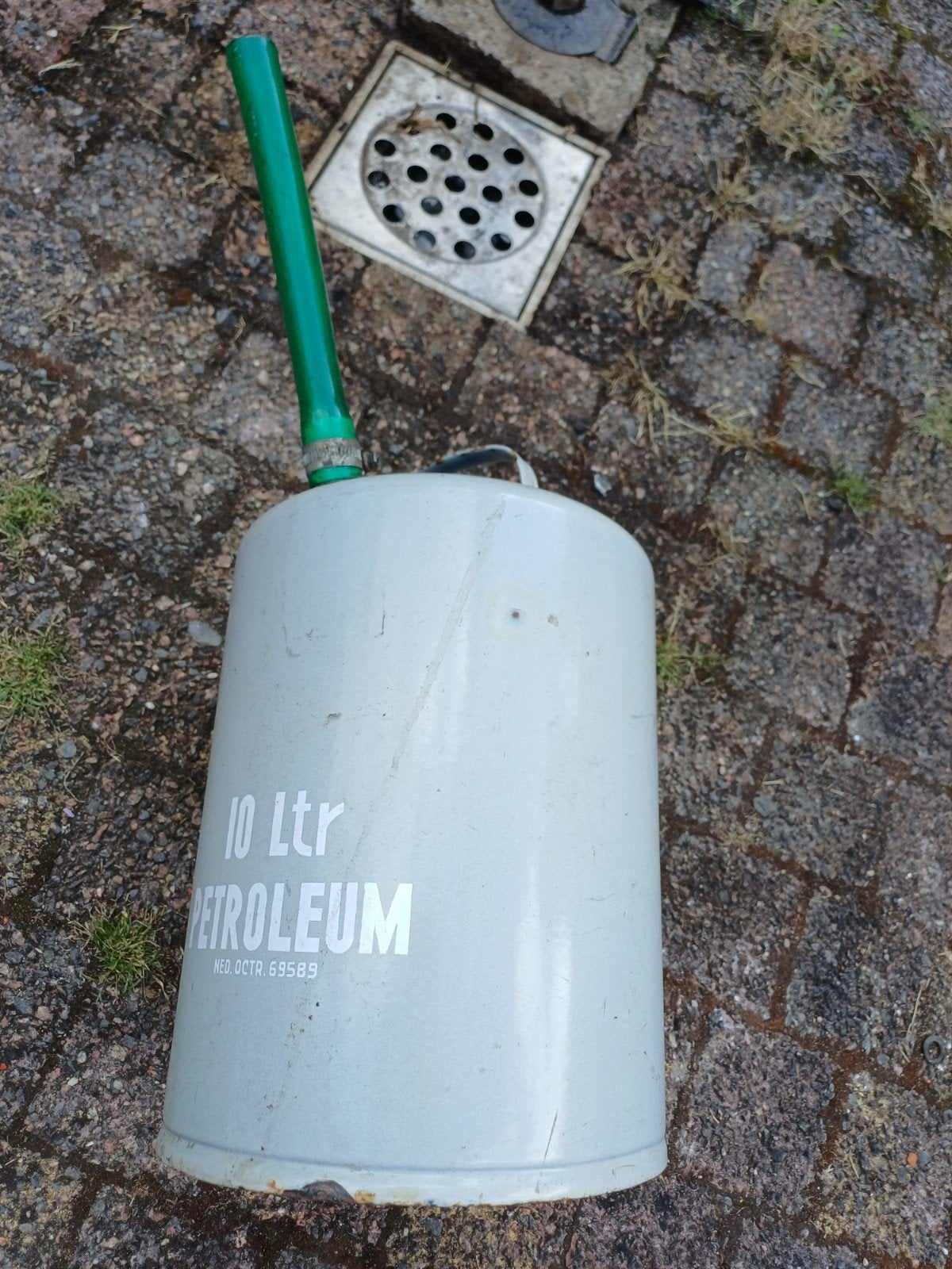 10 Liter Petroleum Jerrycan - Vintage Brandstofkan, Ophalen of Verzenden