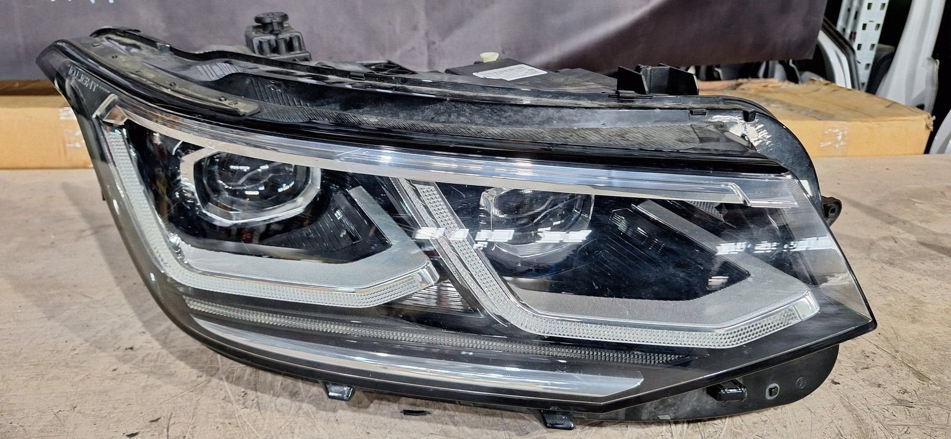 Volkswagen Tiguan Koplamp, Gebruikt, -, Volkswagen, -