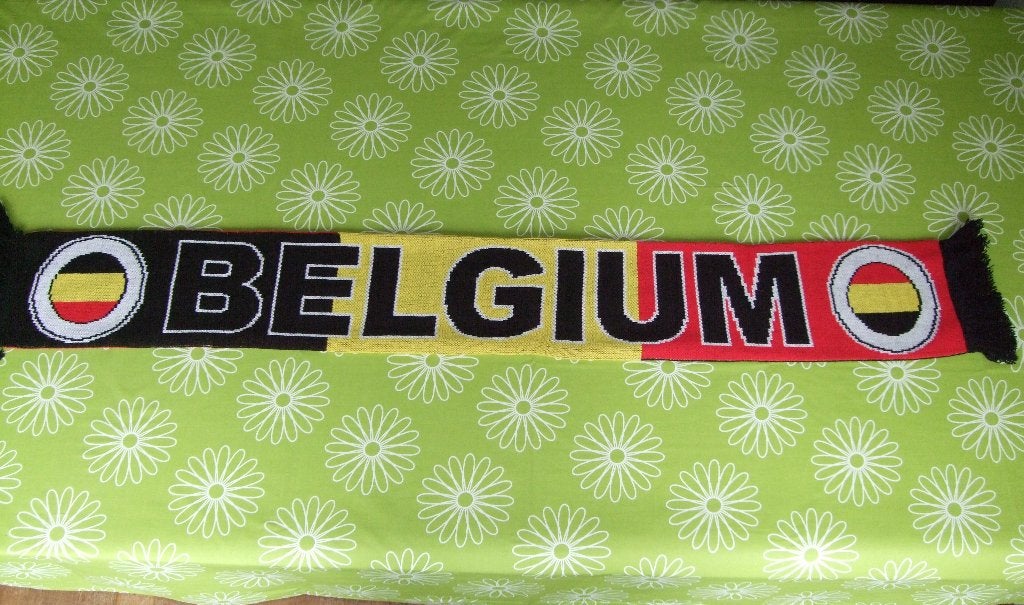 Sjaal Belgium, Verzamelen, Ophalen of Verzenden, Zo goed als nieuw, Buitenlandse clubs, Vaantje of Sjaal