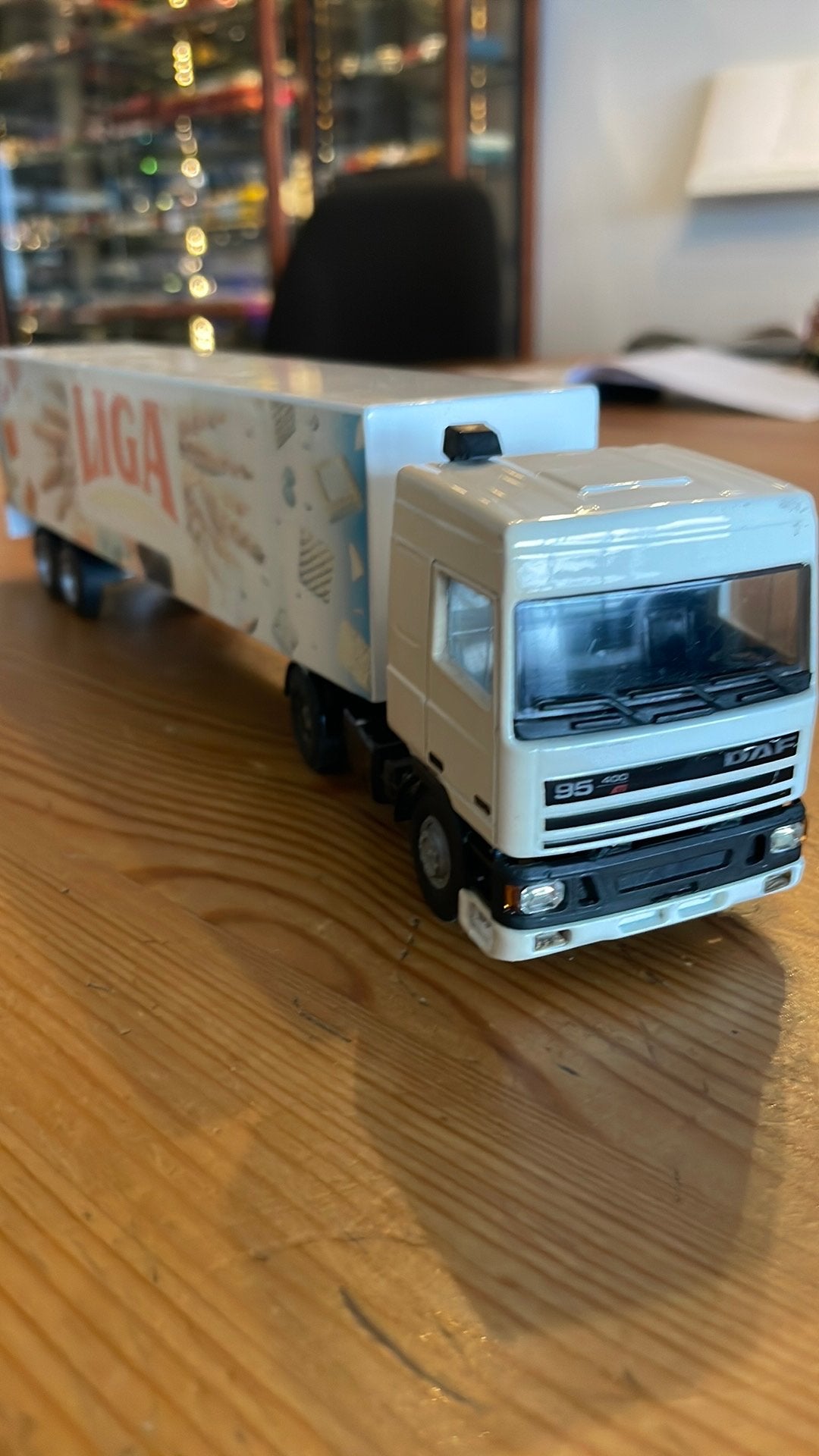 Daf 95 400 Ati truck met oplegger “LIGA”, Ophalen of Verzenden, Gebruikt, Bus of Vrachtwagen, Lion Toys