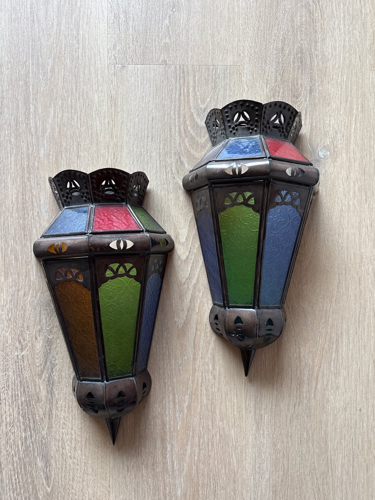 Set van 2 Marokkaanse wandlampen met gekleurd glas, Huis en Inrichting, Meerkleurig, Overige fittingen, Ophalen of Verzenden, Zo goed als nieuw