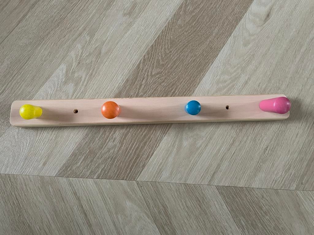 Ikea kinderkapstok met gekleurde haken, Ophalen, Gebruikt, Minder dan 100 cm, Kinderkapstok