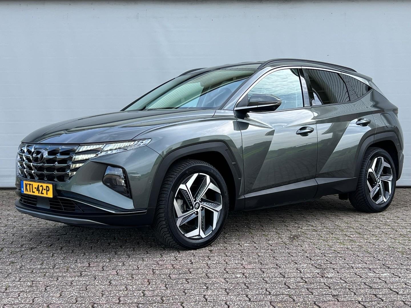 Hyundai Tucson 1.6 T-GDI PHEV | Premium | SOH 100% | 4WD | L, Auto's, Automaat, Gebruikt, 4 cilinders, Bedrijf