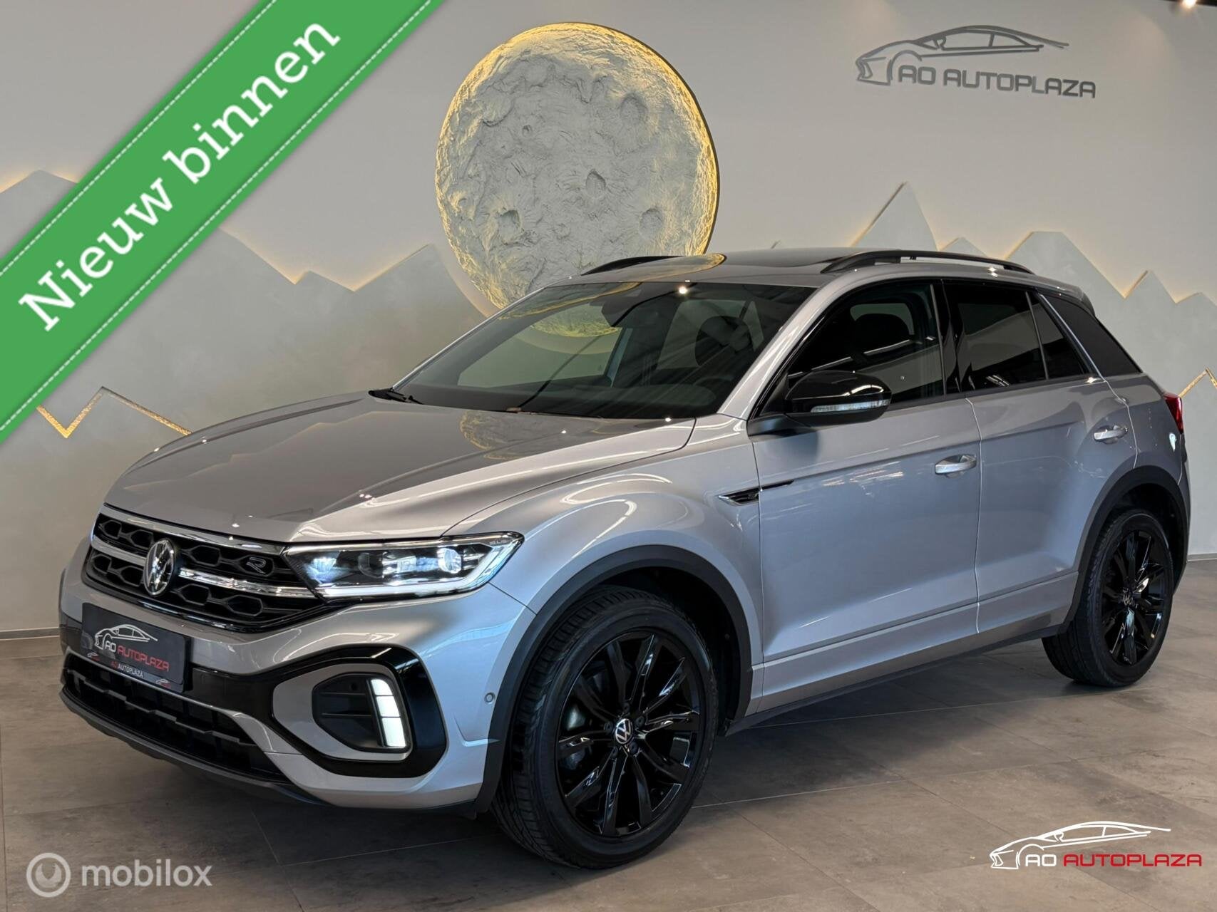 Volkswagen T-Roc 1.5 TSI 3X R-Line Panorama/Keyless/Black St, Auto's, Volkswagen, 1258 kg, 1498 cc, 4 cilinders, 150 pk